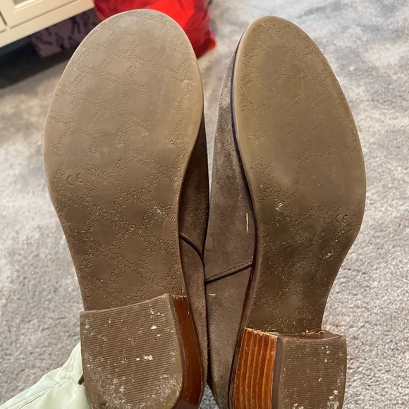 **Vionic Booties** - Picture 3 of 6